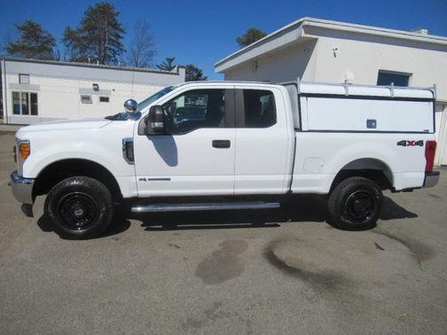 White 2017 Ford F-250 XL