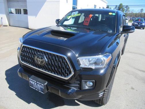 Black 2019 Toyota Tacoma TRD Sport