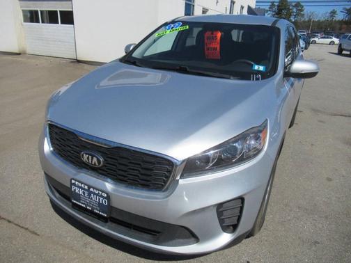 Silver 2019 Kia Sorento LX V6