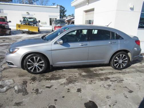 2014 Chrysler 200 Limited