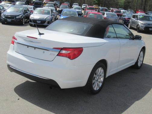 2012 Chrysler 200 Touring