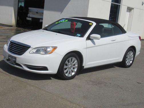 2012 Chrysler 200 Touring