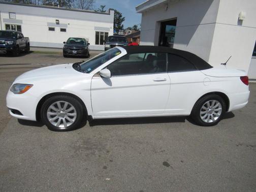 2012 Chrysler 200 Touring