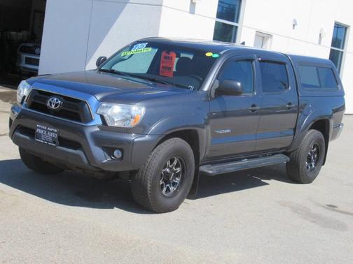 Gray 2015 Toyota Tacoma 5.0 FT