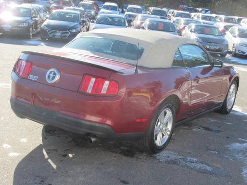 2010 Ford Mustang Premium