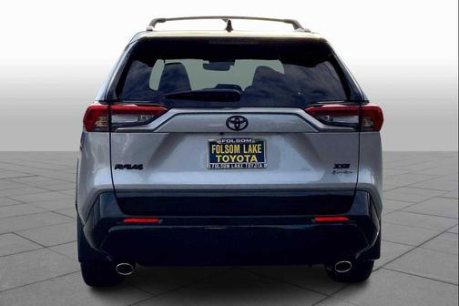 2025 Toyota RAV4 Hybrid SE