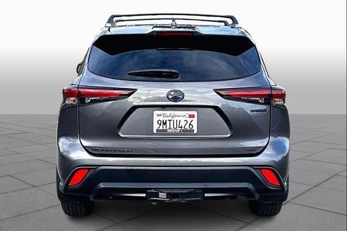 2024 Toyota Highlander Hybrid XLE
