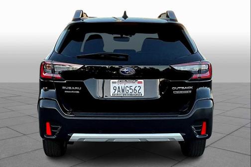 2022 Subaru Outback Touring XT
