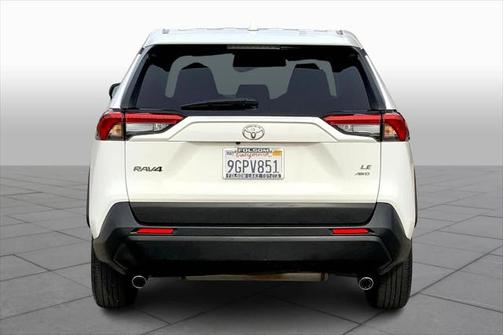 2023 Toyota RAV4 LE
