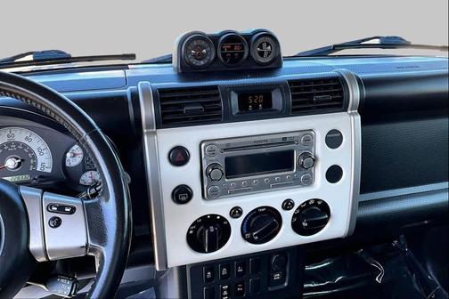 Iceberg 2014 Toyota FJ Cruiser Base