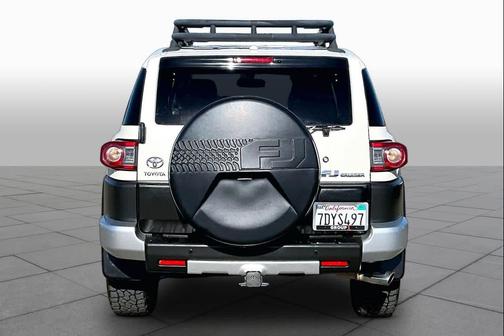 Iceberg 2014 Toyota FJ Cruiser Base