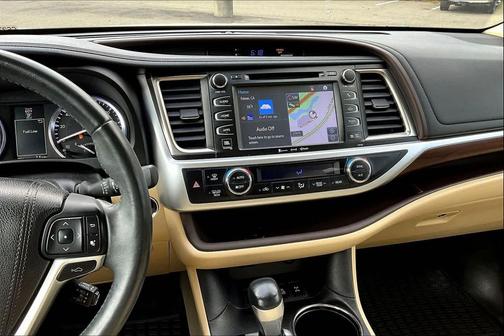 2016 Toyota Highlander Limited Platinum