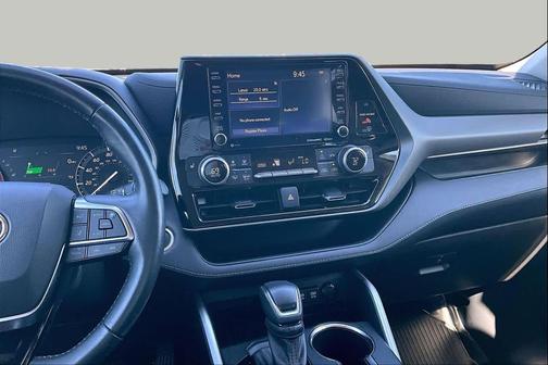 Blizzard Pearl 2021 Toyota Highlander XLE
