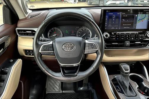 2021 Toyota Highlander Platinum
