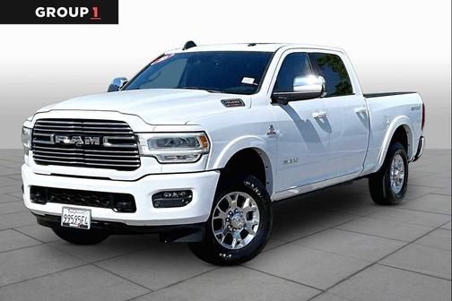 Bright White Clearcoat 2020 RAM 3500 Laramie Crew Cab 4x4 6'4' Box