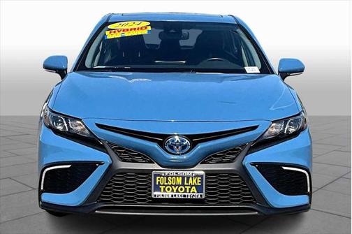 2024 Toyota Camry Hybrid SE