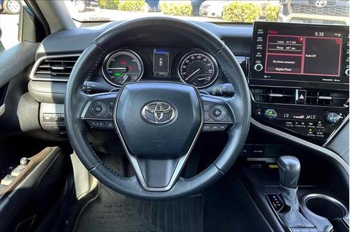 2024 Toyota Camry Hybrid SE
