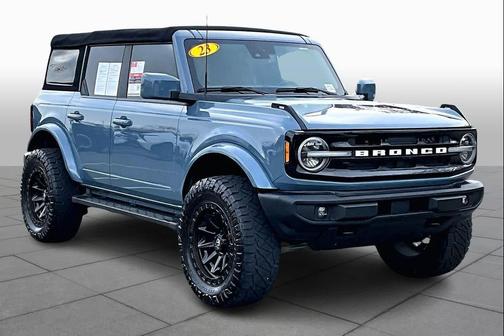 2023 Ford Bronco Outer Banks