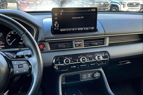 2024 Honda Pilot Touring 8-Passenger