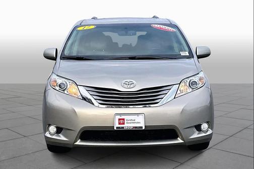 2017 Toyota Sienna XLE