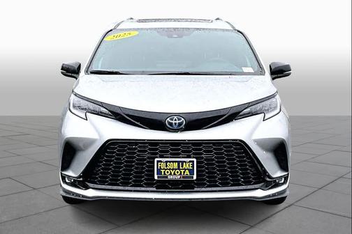 2025 Toyota Sienna XSE 7 Passenger