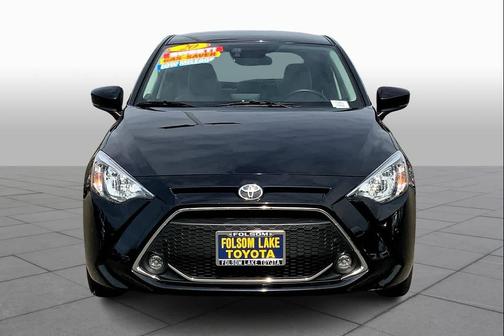 2020 Toyota Yaris Sedan LE