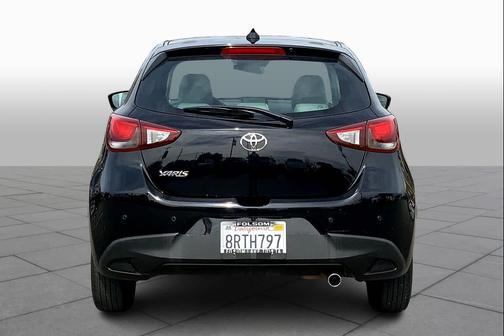 2020 Toyota Yaris Sedan LE