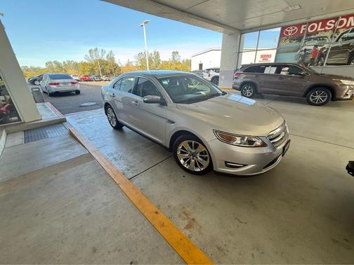 2010 Ford Taurus Limited