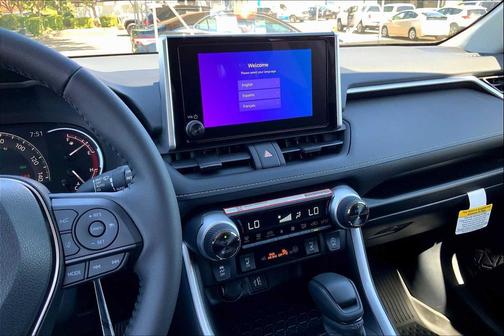 2025 Toyota RAV4 XLE