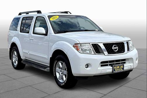 2012 Nissan Pathfinder SV