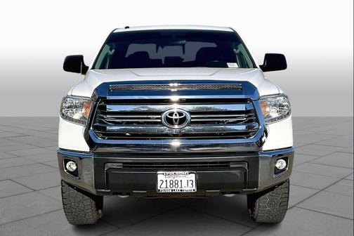 2017 Toyota Tundra SR5