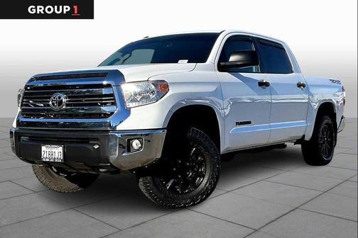 2017 Toyota Tundra SR5