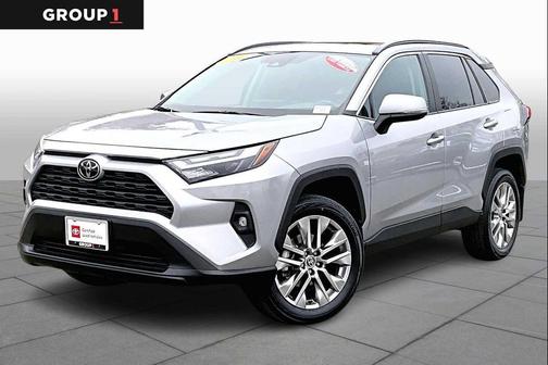 2023 Toyota RAV4 XLE Premium