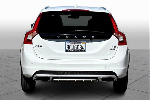 2017 Volvo V60 Cross Country T5