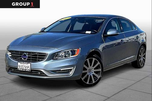 2017 Volvo S60 Inscription T5 Platinum
