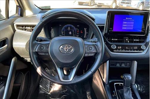 2023 Toyota Corolla Cross XLE
