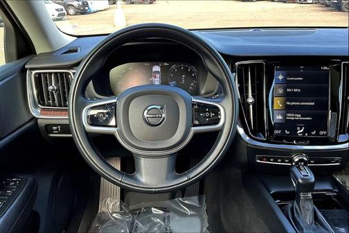 2020 Volvo V60 Cross Country T5