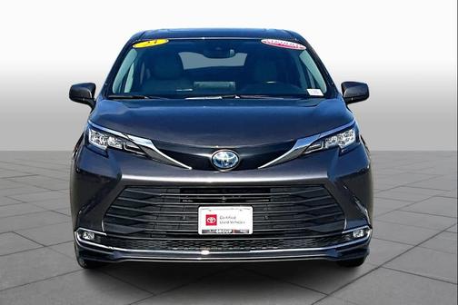 2023 Toyota Sienna XLE
