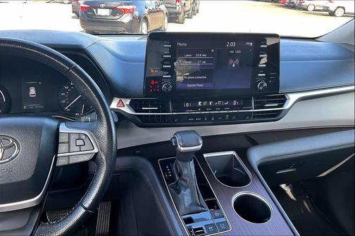 2023 Toyota Sienna XLE