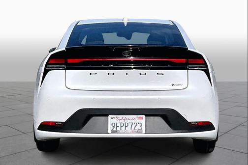 2023 Toyota Prius LE