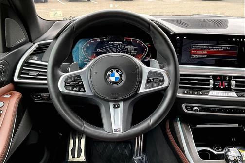 2022 BMW X7 M50i