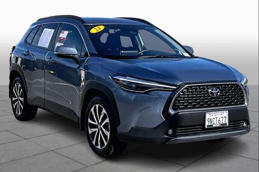2024 Toyota Corolla Cross XLE
