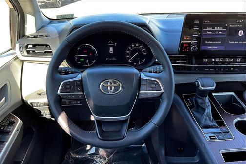 2022 Toyota Sienna XLE 7 Passenger