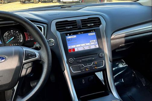 2017 Ford Fusion Hybrid SE