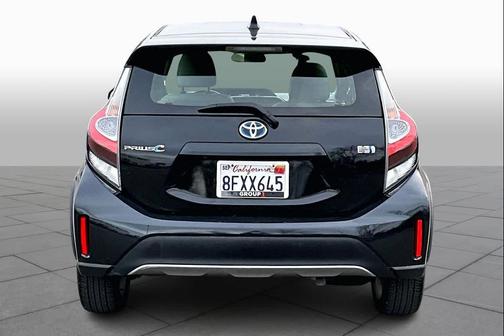 2018 Toyota Prius c Four