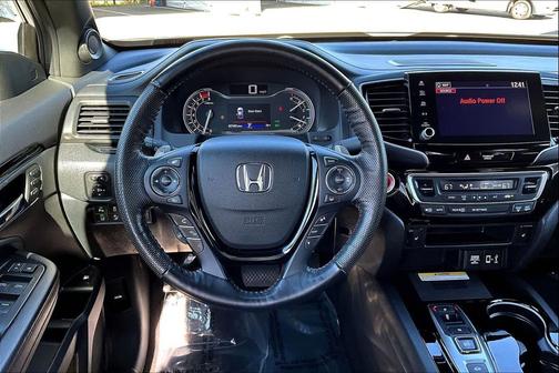 2023 Honda Ridgeline Black