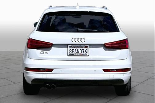 Glacier White Metallic 2016 Audi Q3 2.0T Premium Plus