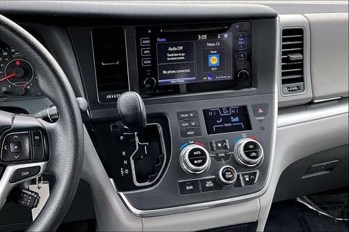 2017 Toyota Sienna LE