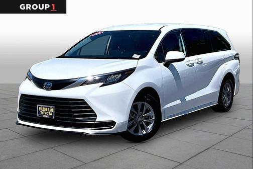 Ice Cap 2024 Toyota Sienna LE