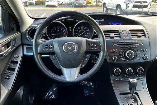 2013 Mazda Mazda3 i Touring